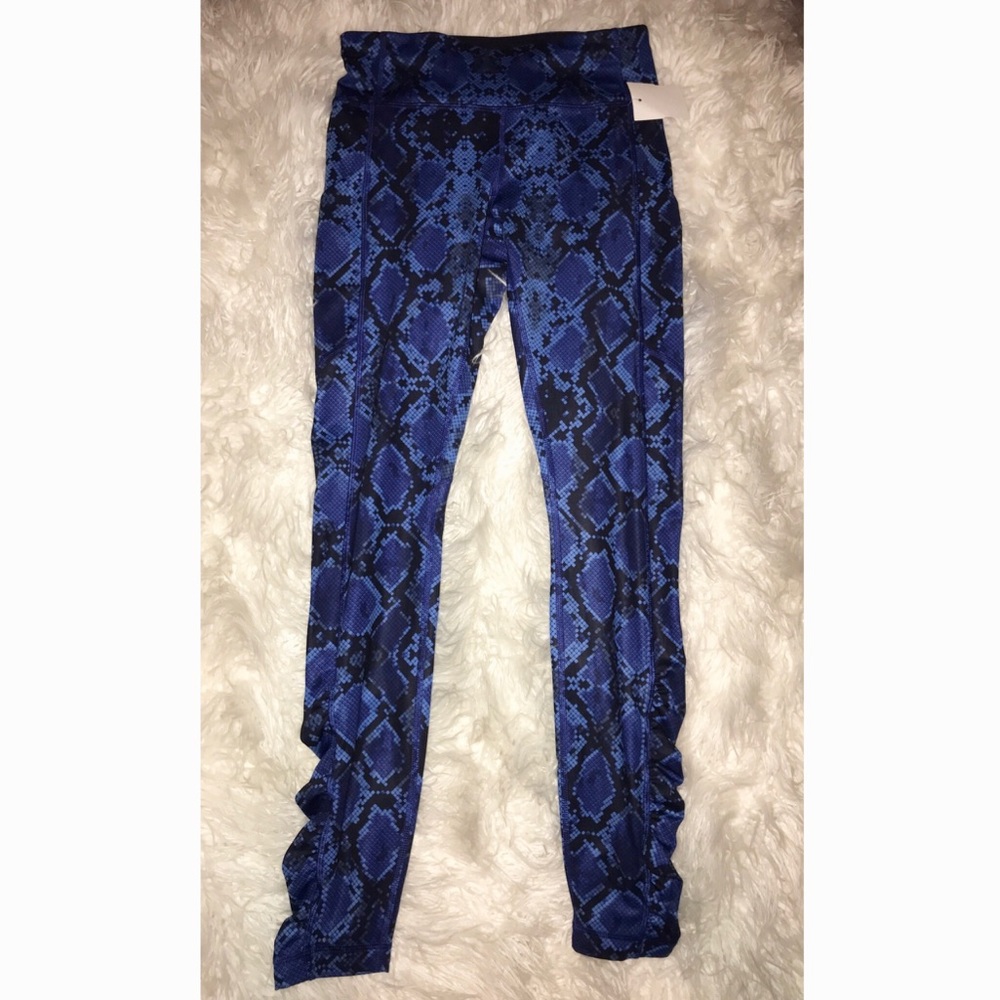 Lululemon High Rise Blue Snake Print Legging 4
